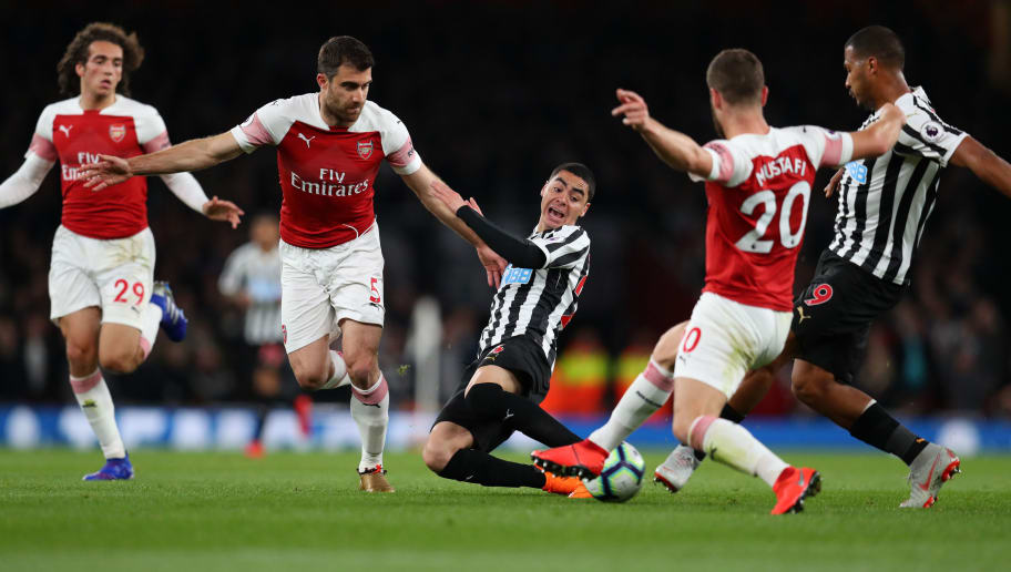 nhan dinh Arsenal vs Newcastle