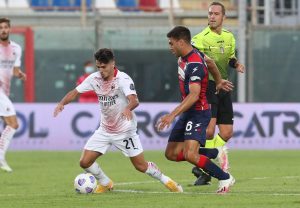 nhan dinh AC Milan vs Crotone