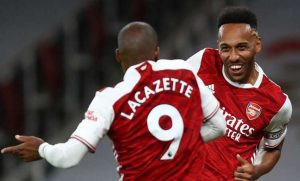 aubameyang va lacazette bo lo tran dau voi everton