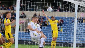 nhan dinh burton albion vs oxford united 02h45 ngay 12 02 01