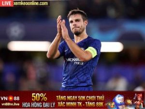 Azpilicueta khoc dam nuoc mat khi noi loi chia tay Chelsea